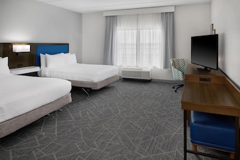 Room, 2 Queen Beds, Mobility Accessible, Microwave