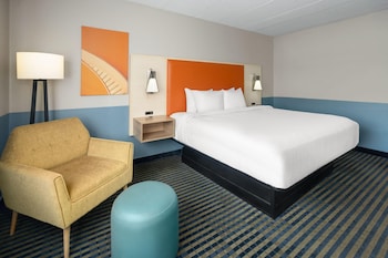 Room, 1 King Bed, Non Smoking
