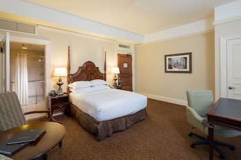 Standard Room, 1 Queen Bed, Non Smoking