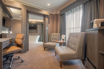 Suite, 1 Bedroom (Freestanding Bath)