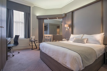 Standard Room, 1 Queen Bed