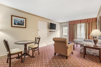 Executive Apartment, 1 King Bed, Non Smoking, Kitchen (Living Room)