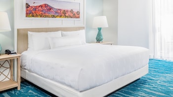 Suite, 1 King Bed with Sofa bed (Agave)