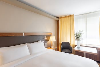 Superior Room, 1 Double Bed, River View