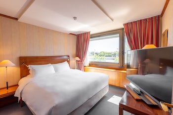 Junior Suite, 1 Double Bed, River View