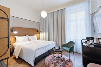 Classic Room, 1 King Bed