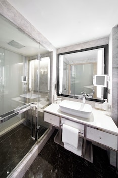 Deluxe Room Bosphorus view