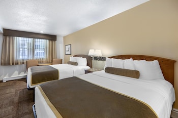 Suite, Multiple Beds, Non Smoking, Refrigerator & Microwave