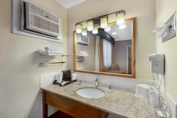 Suite, Multiple Beds, Non Smoking, Refrigerator & Microwave