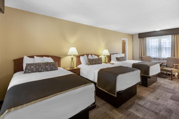 Suite, Multiple Beds, Non Smoking, Refrigerator & Microwave