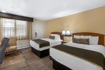 Standard Room, 2 Double Beds, Non Smoking, Refrigerator & Microwave