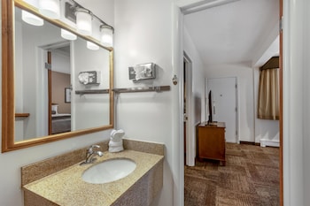 Suite, Multiple Beds, Non Smoking, Refrigerator & Microwave