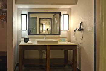 Studio Suite, 1 King Bed