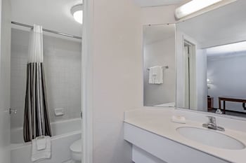 Suite, 1 King Bed, Non Smoking