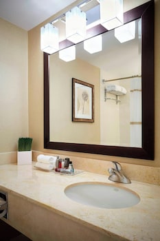 Executive Room, 2 Double Beds, Balcony, Corner