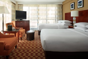Executive Room, 2 Double Beds, Balcony, Corner