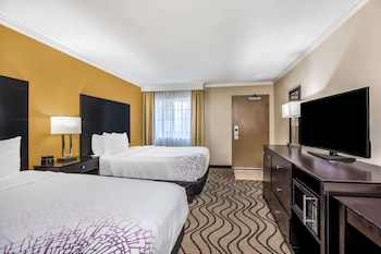 Room, 2 Queen Beds, Accessible, Non Smoking (Mobility Accessible)