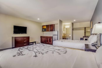 Suite, 2 Queen Beds, Non Smoking