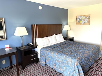 Standard Room, 1 King Bed, Smoking