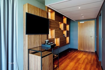 Junior Suite - Harbor View