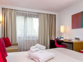 Standard Room, 1 Double Bed with Sofa bed