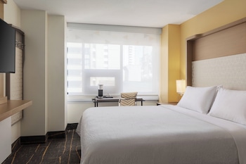 Standard Room, 1 Queen Bed