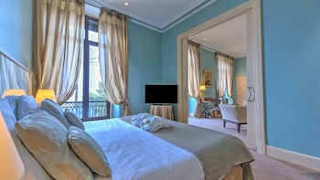 Suite, Sea View