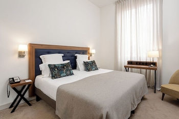 Superior Room, City View