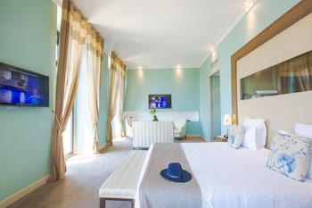 Junior Suite, 1 Queen Bed, Sea View