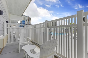 Standard Room, 2 Queen Beds, Accessible, Patio