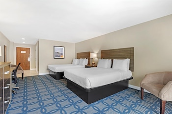 Standard Room, 2 Queen Beds, Accessible, Patio