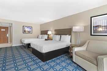 Standard Room, 2 Queen Beds, Non Smoking, Balcony (Shower Only)