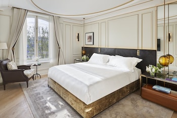 Suite, 2 Bedrooms (Turret)