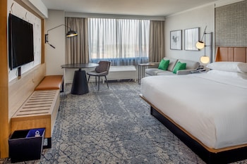 Executive Room, 1 King Bed with Sofa bed
