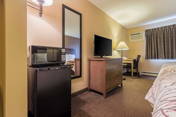 Standard Room, 2 Queen Beds, Non Smoking