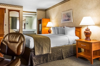 Standard Room, 1 Queen Bed