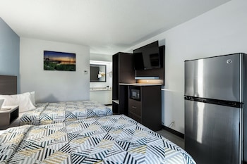 2 Full Beds | Non-Smoking, Micfridge