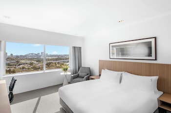 Premium Room, 1 King Bed, Harbor View (High Floor)