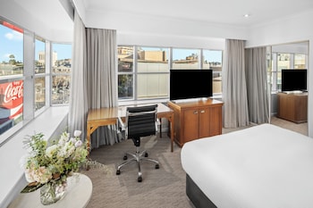 Standard Room, 1 Queen Bed