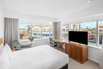Standard Room, 1 Queen Bed