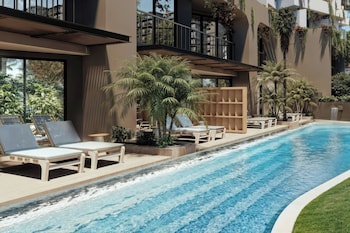 Room, 2 Double Beds, Pool View