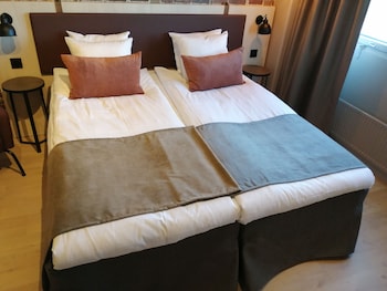 Business Double Room, 1 Queen Bed