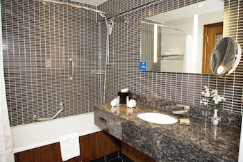 Standard Room, 1 Double Bed, Accessible, Bathtub