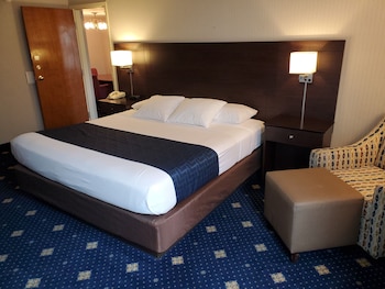 Executive Suite, 1 King Bed, Non Smoking