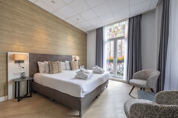 Superior Room, City View