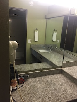Standard Room, 2 Queen Beds, Non Smoking