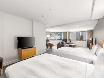 Executive Suite, 2 Double Beds (Darling Harbour Facing)