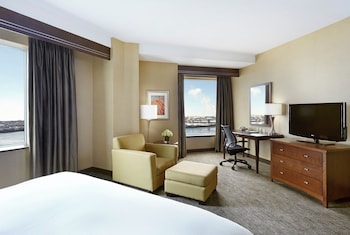 Standard Room, 1 King Bed, Non Smoking, Harbor View