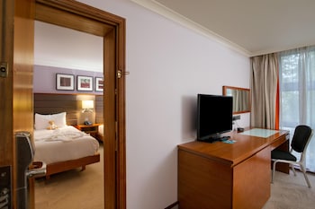Family Room, Multiple Beds (Connecting)