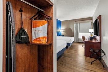 Standard Room, 2 Double Beds